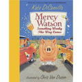 Mercy Watson: Something Wonky This Way Comes: (A Funny and Heartwarming Chapter Book about a Lovable, Toast-Eating Pig - Perfect for Early Readers and